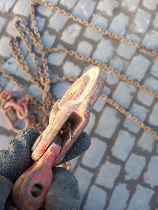 Lant cu 4 brate 3 tone