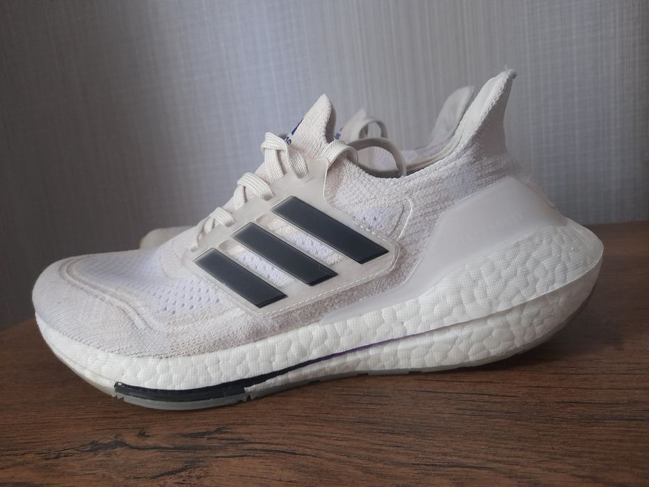 Adidas Ultra Boost 21 маратонки 39 номер.