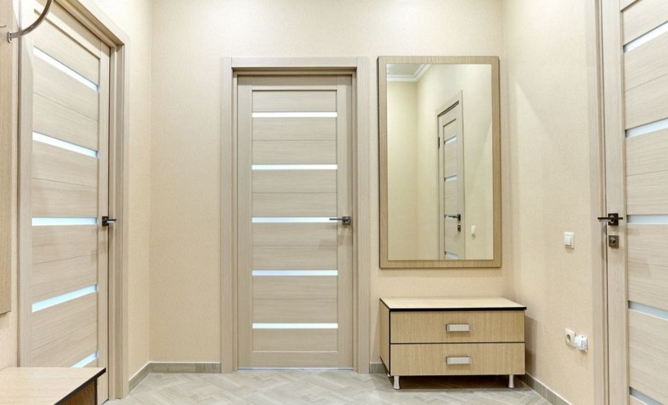 Установка межкомнатных дверей