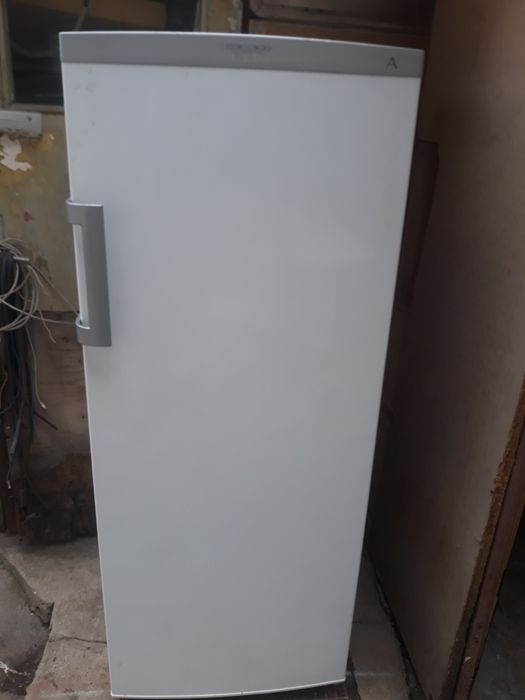 Frigider Arctic model nou Zanussi Whirpool