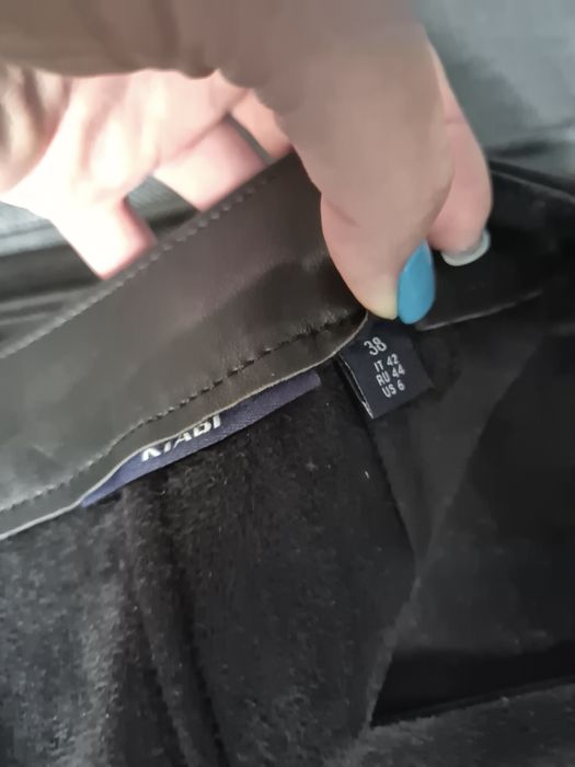 Fusta creion noua etichetă Măsura 38 imitație piele Kiabi