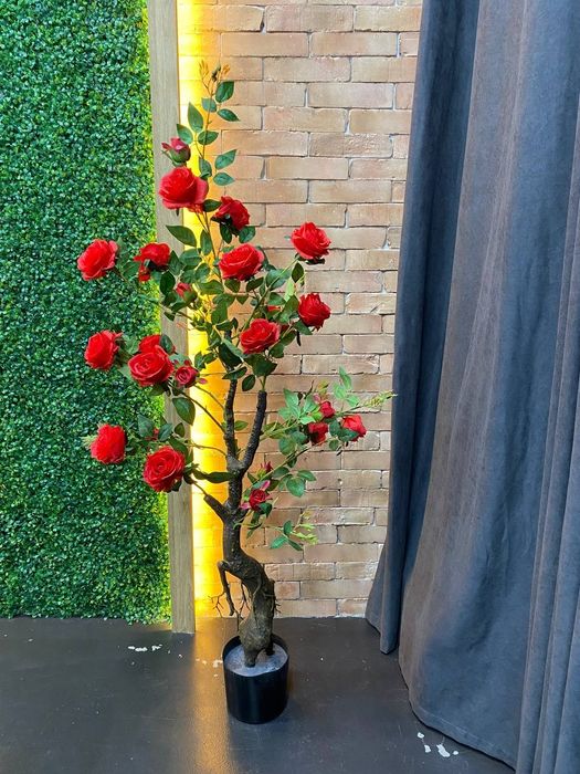 Искусственные деревья в горшках в большом ассортименте