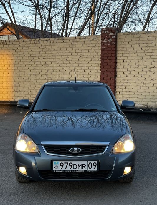 Продам Приору люкс 2 2015 года