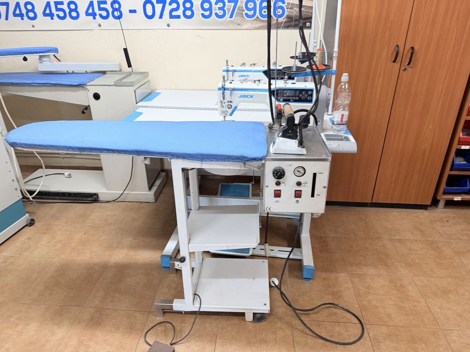 Masa de calcat cu absortie si generator abur de 5 l