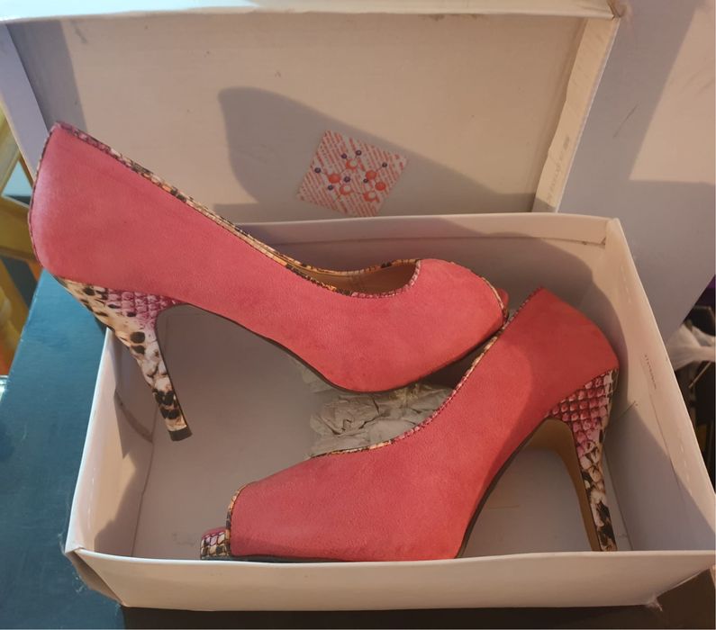 Pantofi toc piele naturala roz corai toc animal print