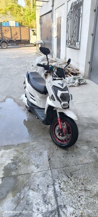 Срочно продаю электроскутер