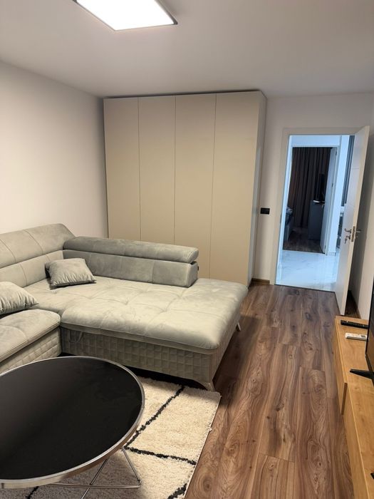 Închiriez apartament 2 camere