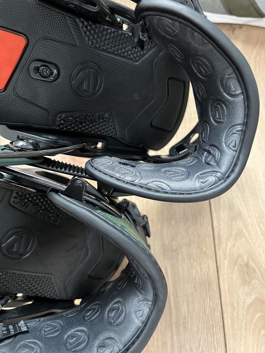 Legaturi snowboard Flow Fuse GT L