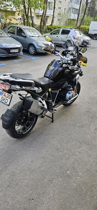 BMW  1200 GS...triple black