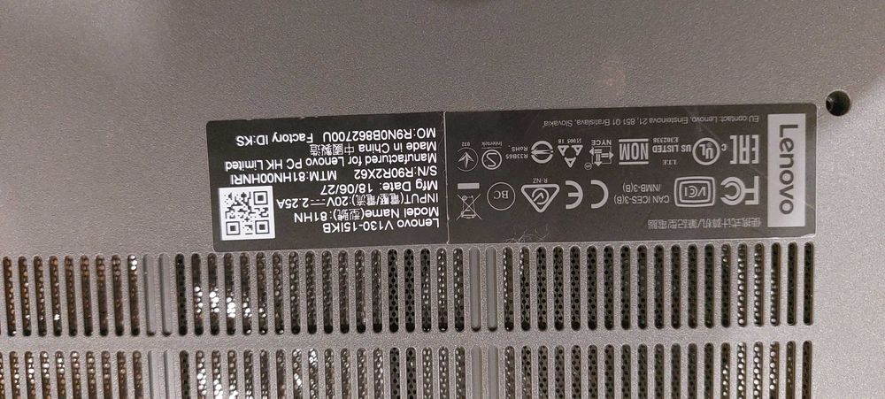 Дъно с клавиатура за Lenovo v130-15KB