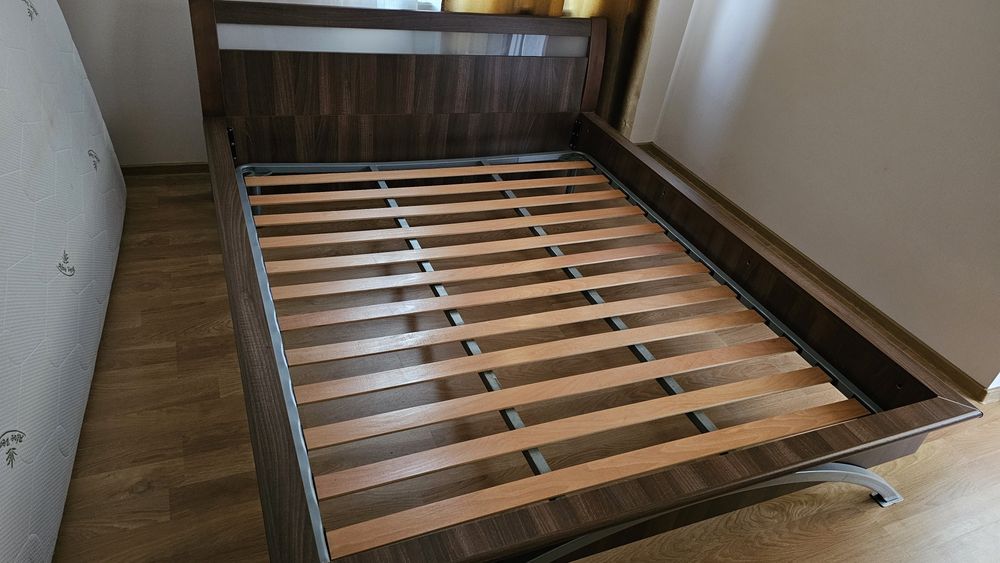 Vand Pat pentru dormitor