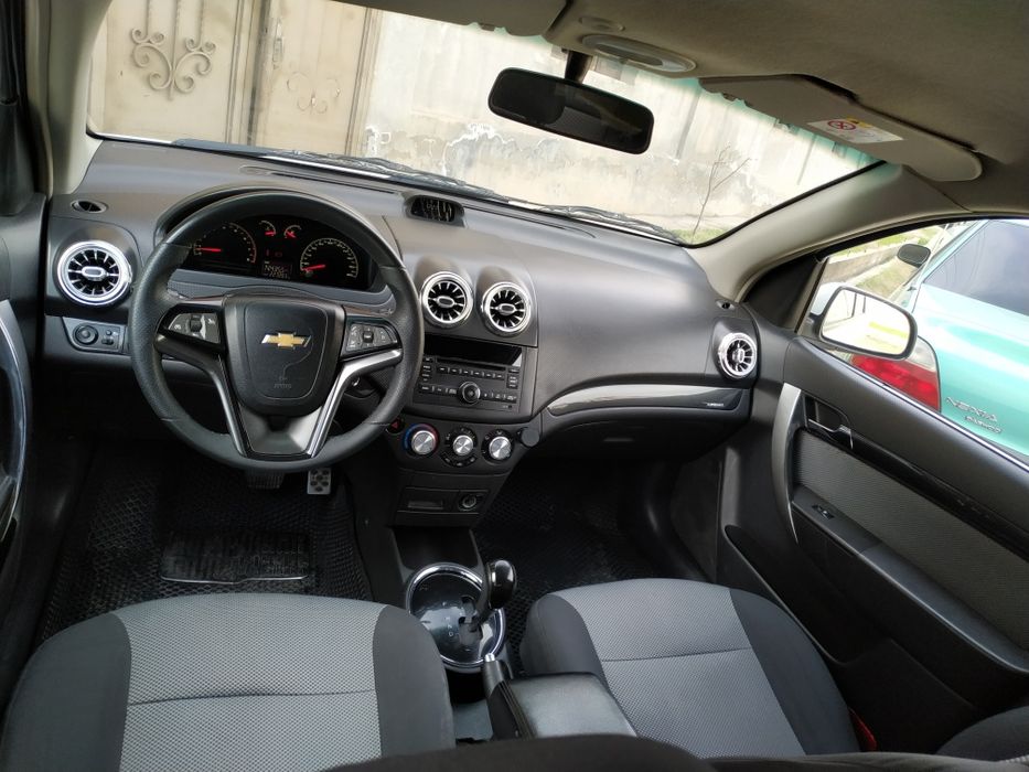 Nexia 3 avtomat 2020 yil 220 min probeg arenda vikup variant beriladi