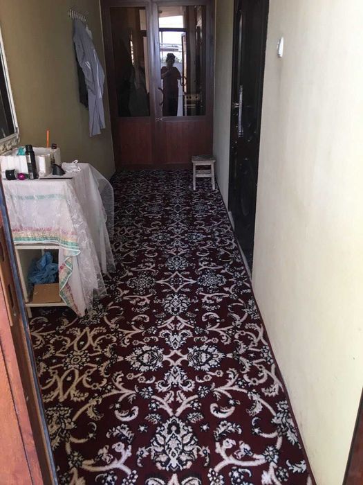 Hovli sotiladi. Barcha sharoitlarga ega