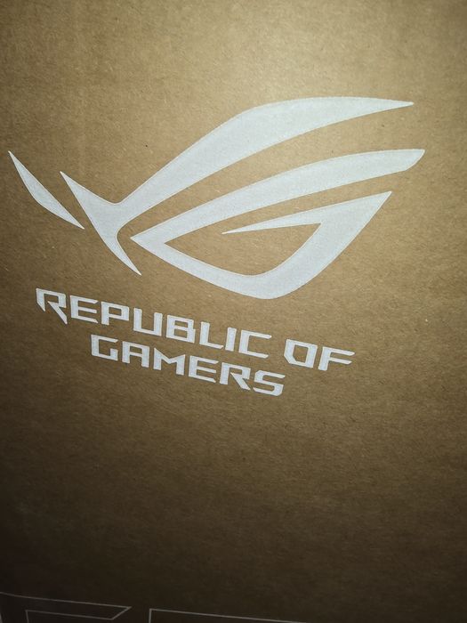 Продам монитор Asus rog strix