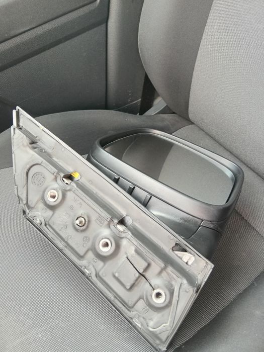 Oglinda dreapta volkswagen caddy 3 manuală
