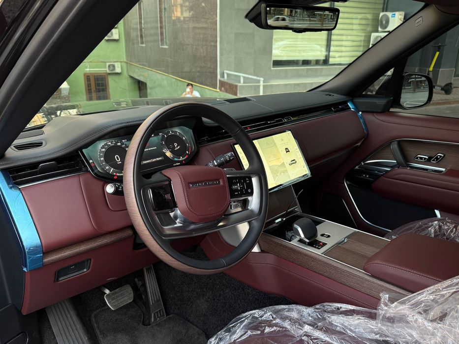 Range Rover P530 Long
