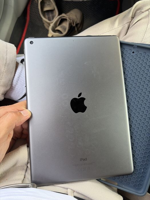 IPad 9 64 g. 2021