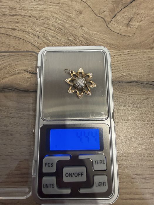 Продам подвеску 585*