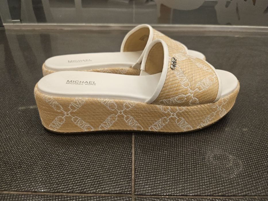 MICHAEL KORS чехли платформа н.38