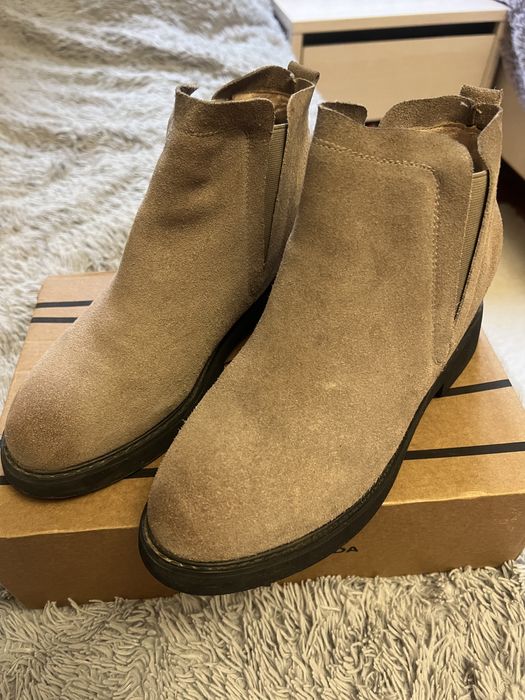 Продам демисезонные ботинки