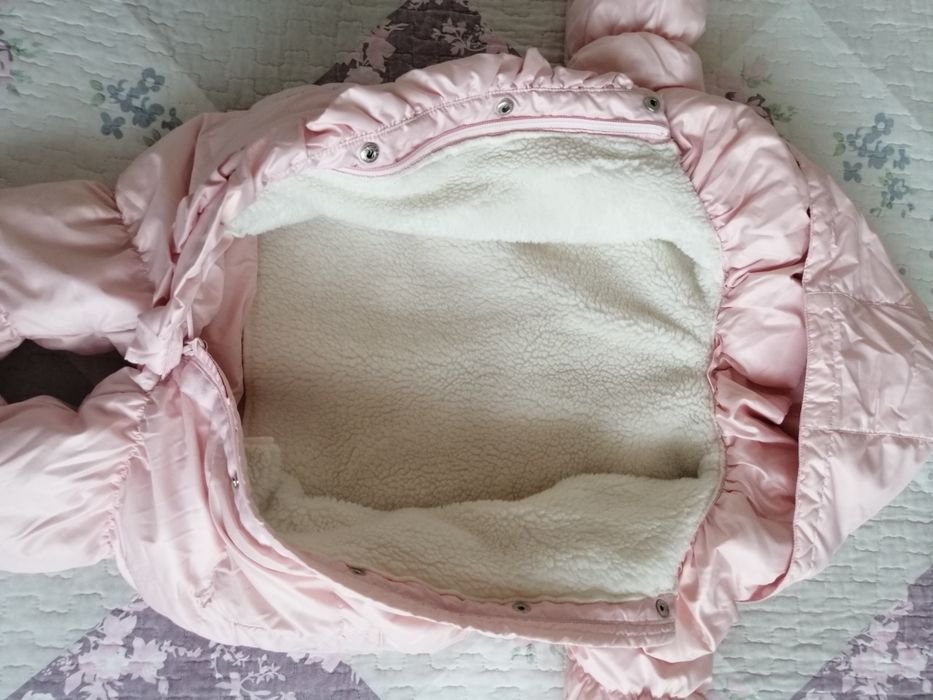 Розов космонавт 92/98см. 2год.