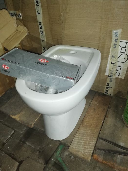 Bideu  stativ Geberit și baterie noi nefolosite  Effepi