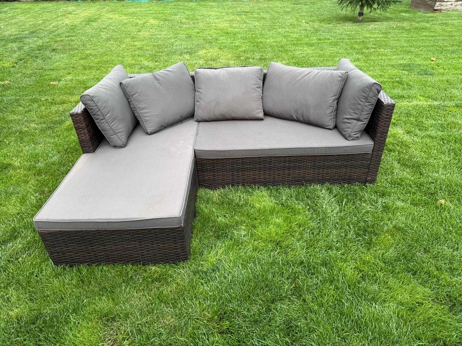 De vanzare coltar de gradina din ratan marca Lidl