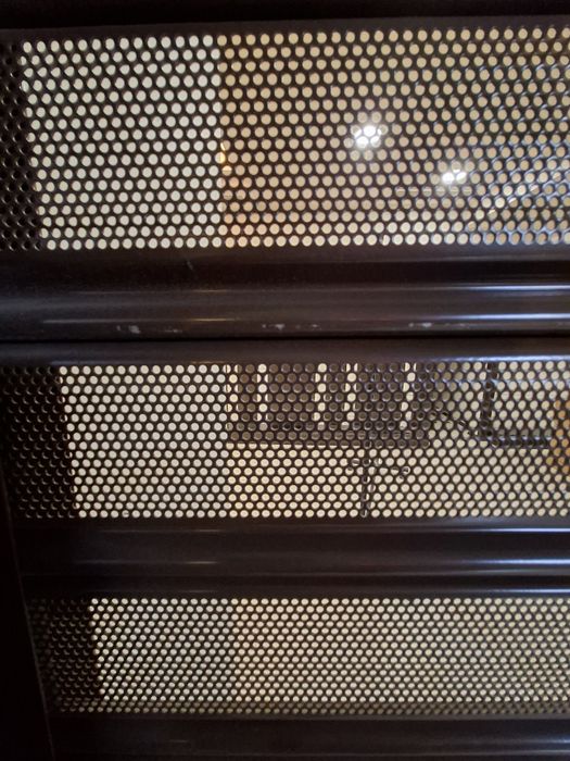 Дограма, ролетни врати за магазин, витрини