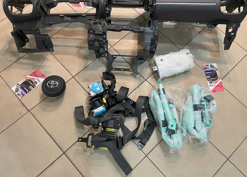 Toyota Yaris Cross kit airbag - plansa de bord - centuri de siguranta