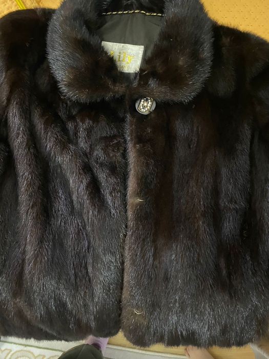 Продам норковую шубу.