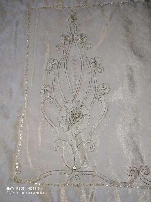 Покрывало б/у  3 подушки качества турецко