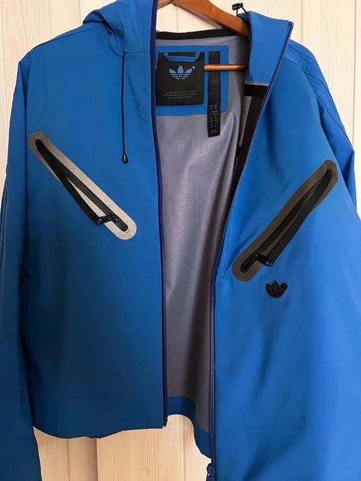 Geaca Adidas Blue Version Montreal albastra – colectie premium