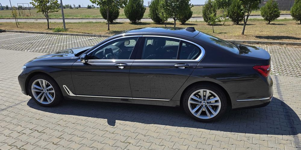 BMW seria 7 730 D XDRIVE