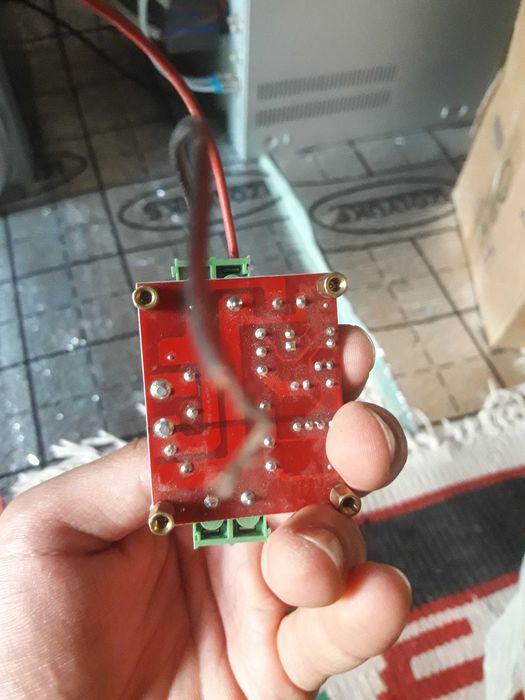 quvvat adpteri sotiladi 24v  (Power supply)