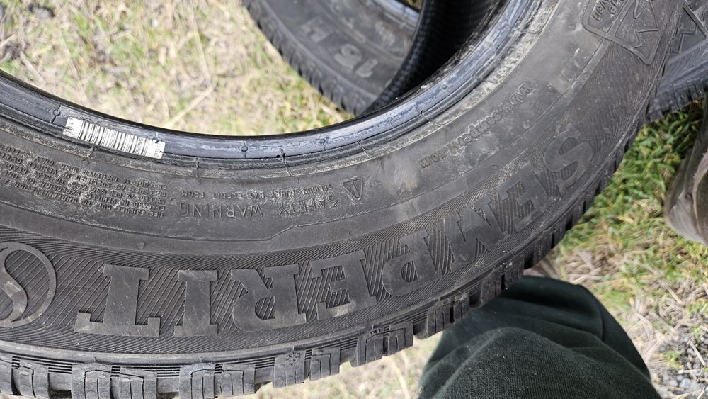 2бр гуми 215 65 16 дот 20 семперит