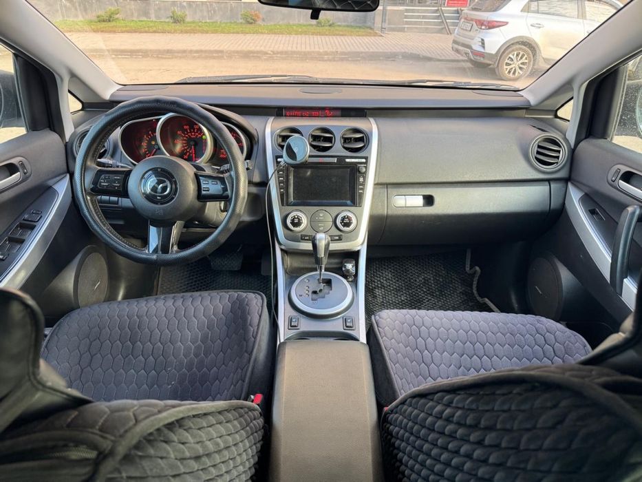Машина Mazda cx7
