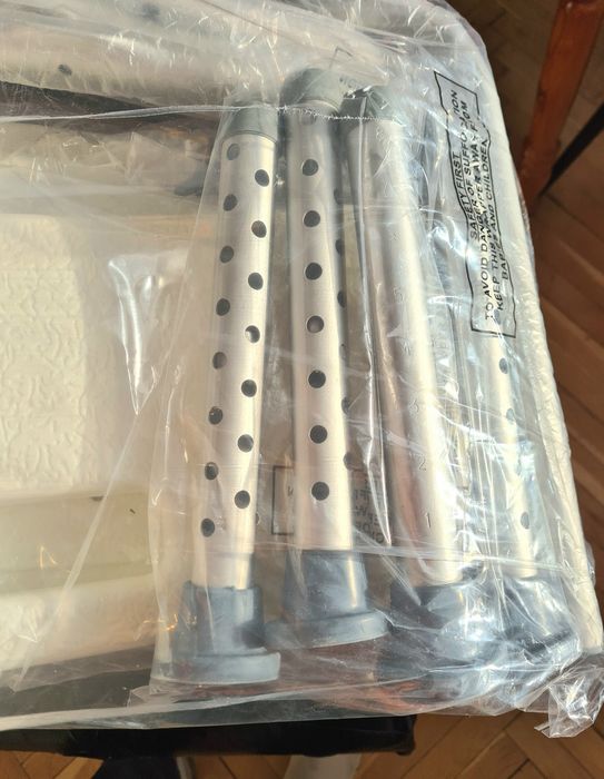 Стол за баня лек, неръждаем, място за душ слушалка