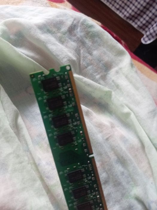 Продаю оперативную память ddr 2