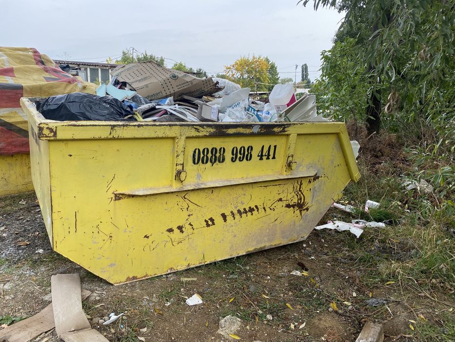 Контейнери за отпадъци