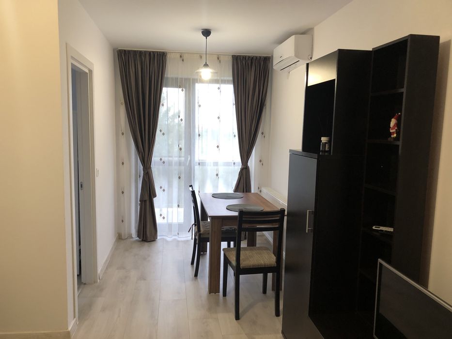 Garsoniera cu balcon hils pallady etaj 2