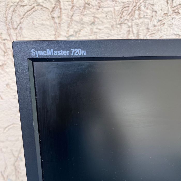 Мини компьютер монитор клавиатура мыш