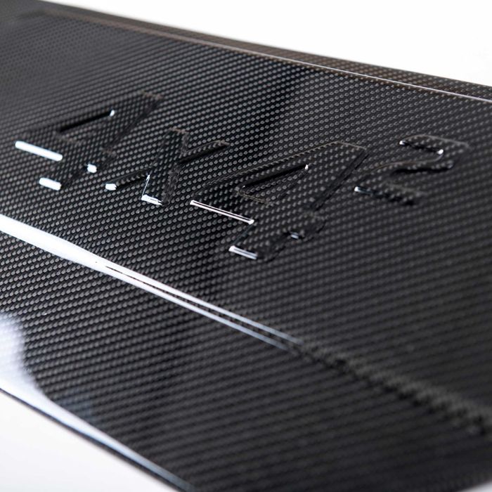 Изработка и ремонт на детайли от карбон