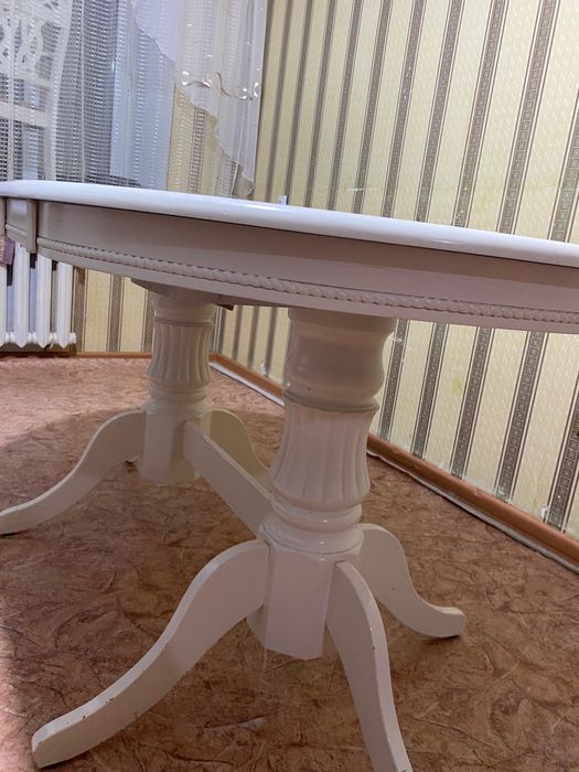 Продам стол со стульями пр-во Малайзия