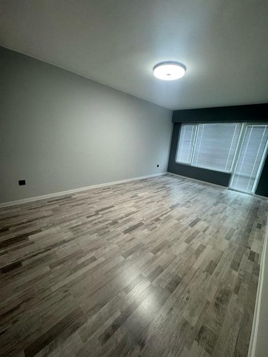 Продавам Двустаен апартамент