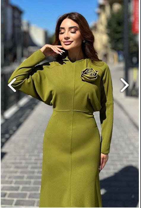 Продам платье новое 44 размер