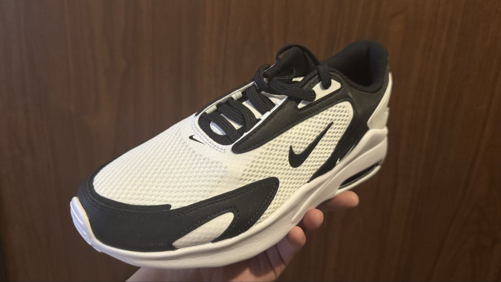 Nike кроссовки НОВЫЕ