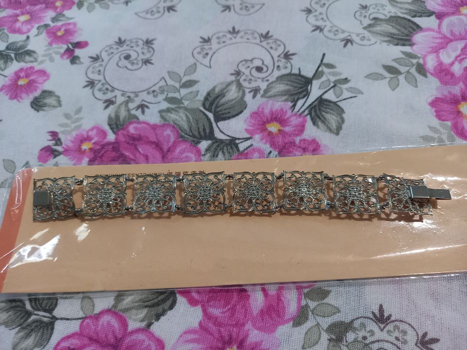 Vând Brățară Dama Eleganta cu Pietre Vitingi