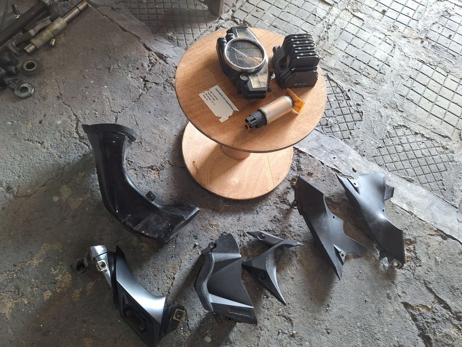 Yamaha R1 Rn12 2006г на части!