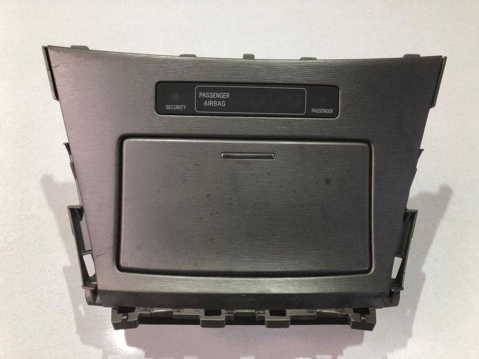 Scrumiera Toyota Avensis T27 83950-05010 Break