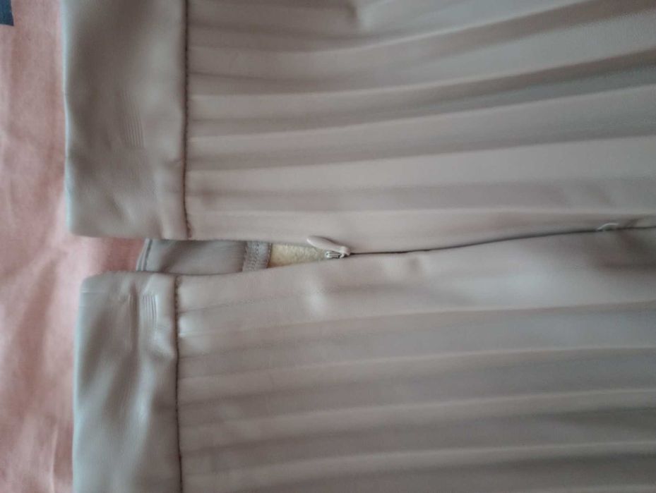 Дамска  пола RESERVED